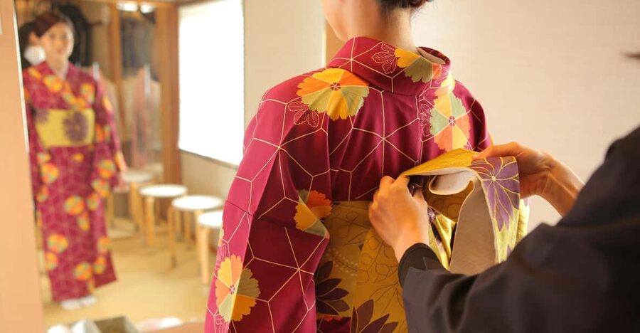 Kyoto : Kiyomizu-dera Temple : kimono and Indoor photo shoot - The Real Flexibility: Renting the Kimono Until 5pm