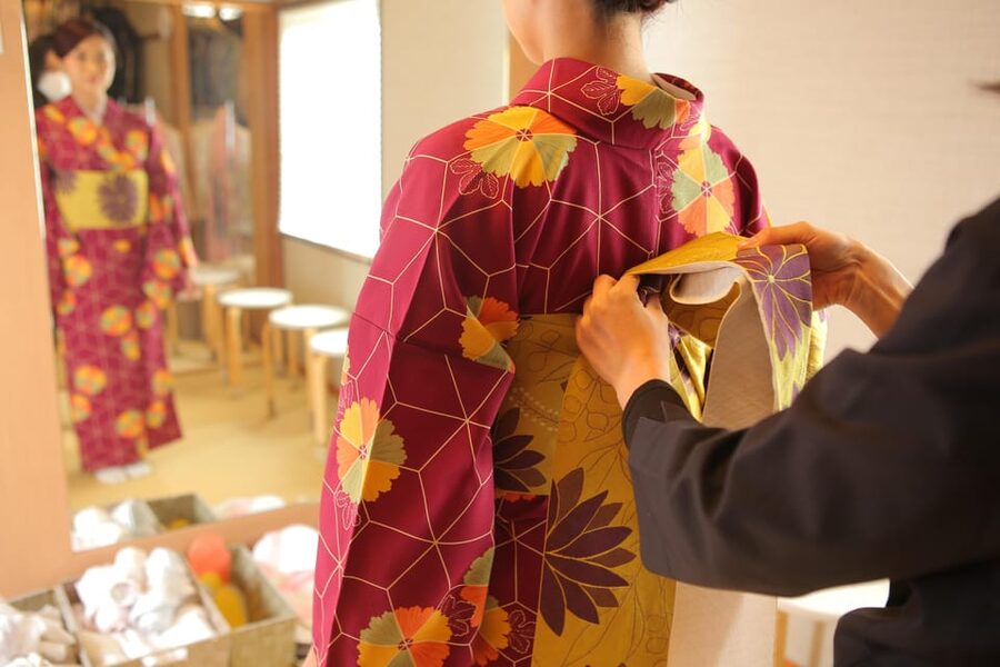 Kyoto : Kiyomizu-dera Temple : kimono and Indoor photo shoot - Photo Expectations: The Included Print and Where Extras Start