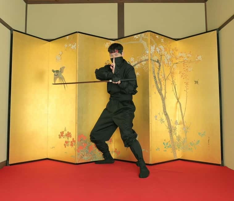 Kyoto : Kiyomizu-dera Temple : Ninja Indoor photoshoot - Japanese-Style Room Shooting, The Tokonoma Moment