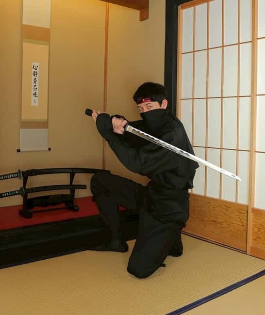 Kyoto : Kiyomizu-dera Temple : Ninja Indoor photoshoot - Meeting Point and Timing Near the Kiyomizu-dera Area