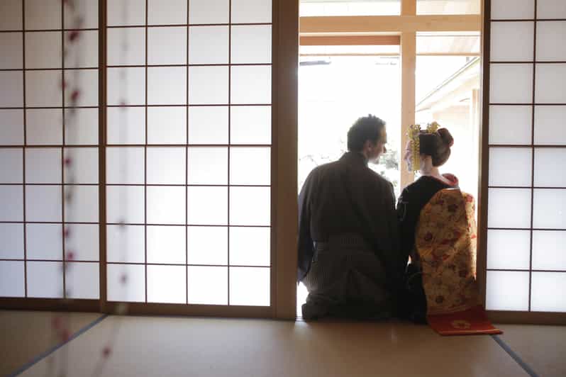 Kyoto kiyomizu Temple : Maiko and Samurai Couple Photoshoot - Value for $114 per person: why it is more than a costume