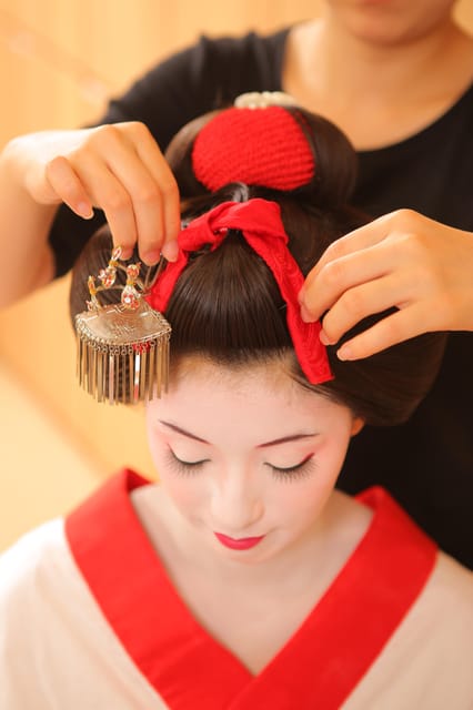 Kyoto kiyomizu Temple : Maiko and Samurai Couple Photoshoot - Kimono choice and the studio rhythm