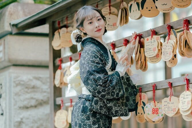 Kyoto Kiyomizudera Kimono Dressing with Hairstyle | Photoshoot - Who this Kyoto kimono experience fits best