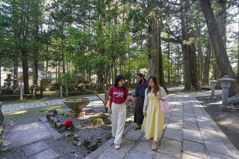 Kyoto: Koyasan Private Day Trip with Guide and Lunch - Danjo Garan: esoteric Buddhism made visible