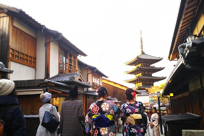 Kyoto Late Bird Walking Tour - How the guide makes the difference (and why private helps)