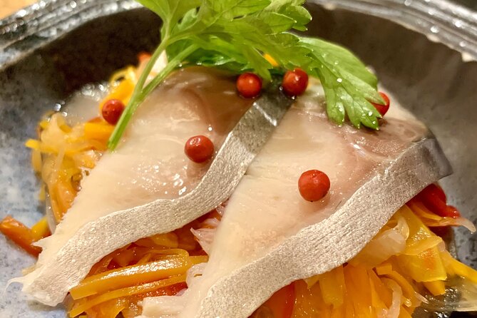 Kyoto Luxury Sake, Whisky and Cocktail Tour - Why the guide matters: Thomás and Gabriela’s stop-to-stop feel