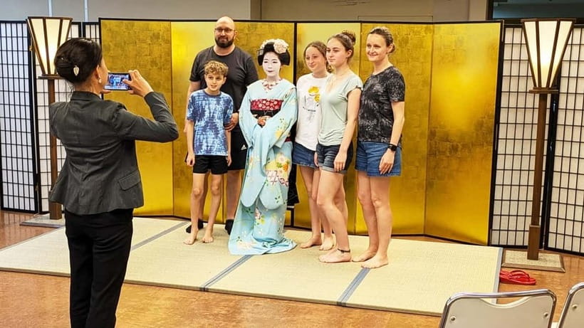 Kyoto: Meet-and-Greet, Maiko Show and Experience - FAQ