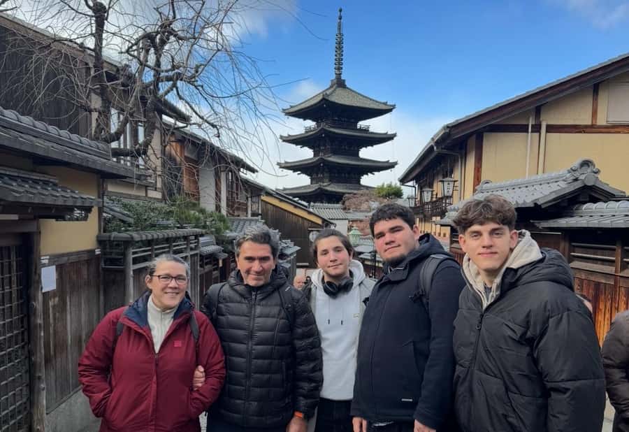 Kyoto Morning Highlights Tour: Fushimi, Kiyomizu-dera & Gion - The guide matters more than you think, especially with Ikki