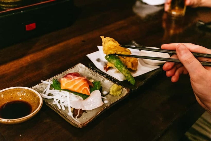 Kyoto Night All-Inclusive Eats and Streets, Gion and Beyond - Gion streets and the geisha district, explained with real etiquette