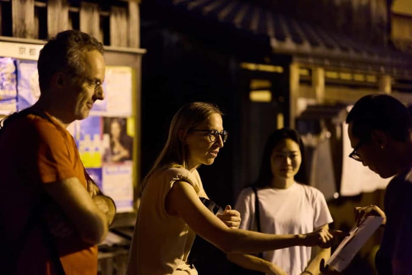 Kyoto: Night E-Bike Tour Hidden Gems & Backstreets - Ninenzaka and Maruyama Park: walking moments, then a real break