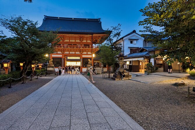 Kyoto Night Walking and Food Tour - Small Group - Guide Martin and the history lesson you can actually use