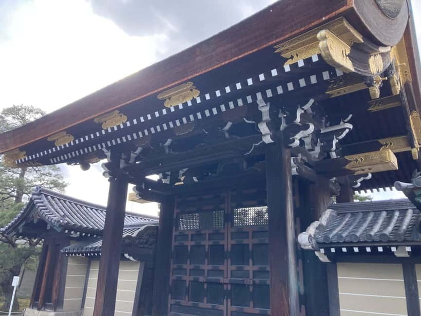 Kyoto: Nijo Castle and Kyoto Imperial Palace Guided Tour - Key highlights you will feel right away