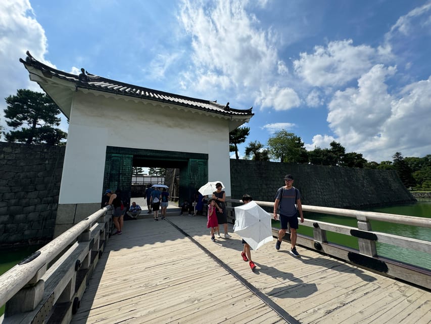Kyoto: Nijo Castle & Gardens 2-Hour Guided Tour - Who should book this tour, and who should skip it