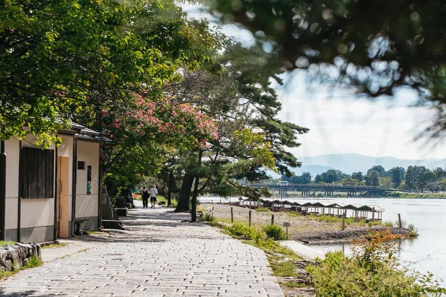 Kyoto: Nijo Castle, Kiyomizu & Fushimi Inari Guided Tour - Kiyomizu-dera: Big Viewpoints and a Longer Set Aside