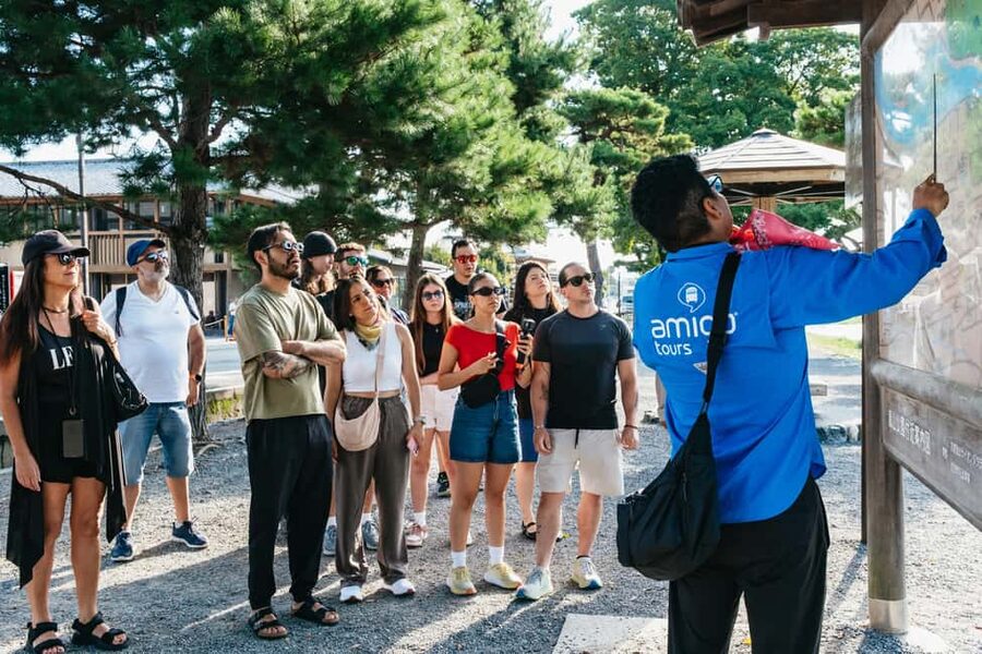 Kyoto: Nijo Castle, Kiyomizu & Fushimi Inari Guided Tour - Fushimi Inari Taisha: Torii Gates, Your Pace, and Real Photo Time