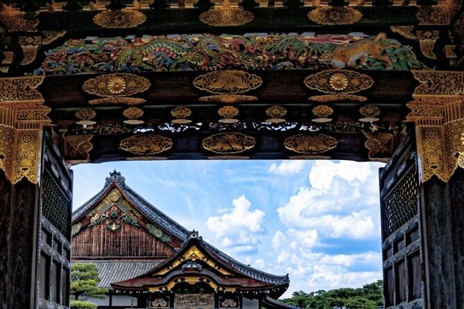 Kyoto: Nijo Castle World Heritage Guided Tour with Admission - Small group benefits: you get a real conversation, not a script