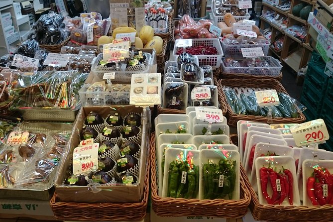 Kyoto Nishiki Market Food and Culture Walking Tour - Stop 3 and 5: Shinkyogoku and Teramachi-dori for real shopping street energy