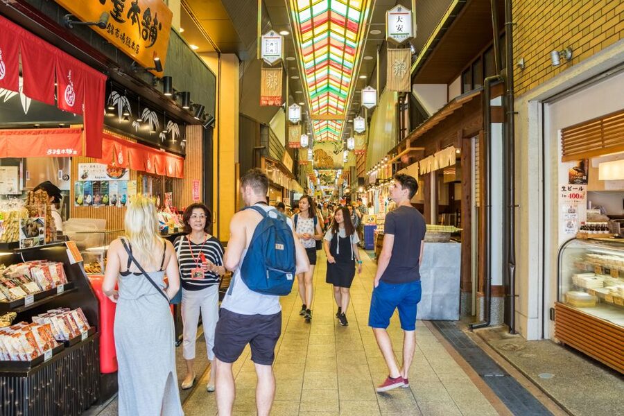 Kyoto: Nishiki Market Food Tour - Shopping time: how to turn tastings into good buys