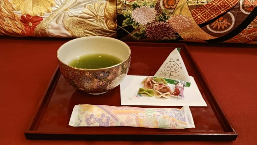 Kyoto: Nishiki Market Tea Ceremony with Koto Performance - Your one-hour flow: from tea basics to your first sip