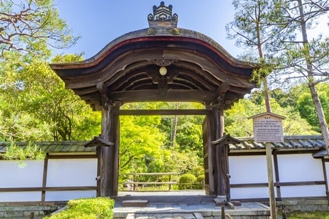 Kyoto Philosophy Walk with Philosopher (Private/6.5 hour) - Stop 1 Higashi Hongan-ji Temple and the Pure Land question