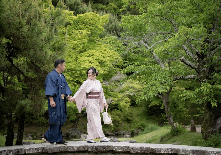 Kyoto Portrait Tour with a Professional Photographer - Hidden, less touristy spots during a short 90-minute shoot