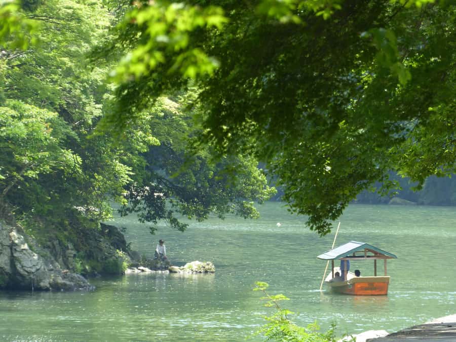 Kyoto: Private Boat Cruise with Shamisen and Games - Arashiyama’s Yakata Bune Dock: the moment you step aboard