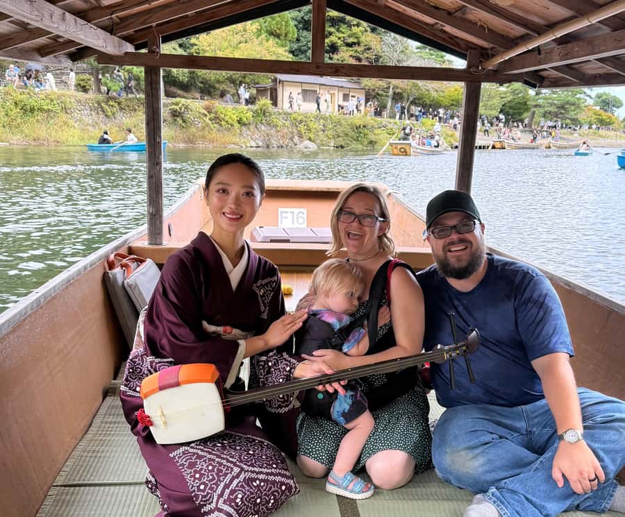 Kyoto: Private Boat Cruise with Shamisen and Games - Photo time on the upstream cruise: how to get the best shots