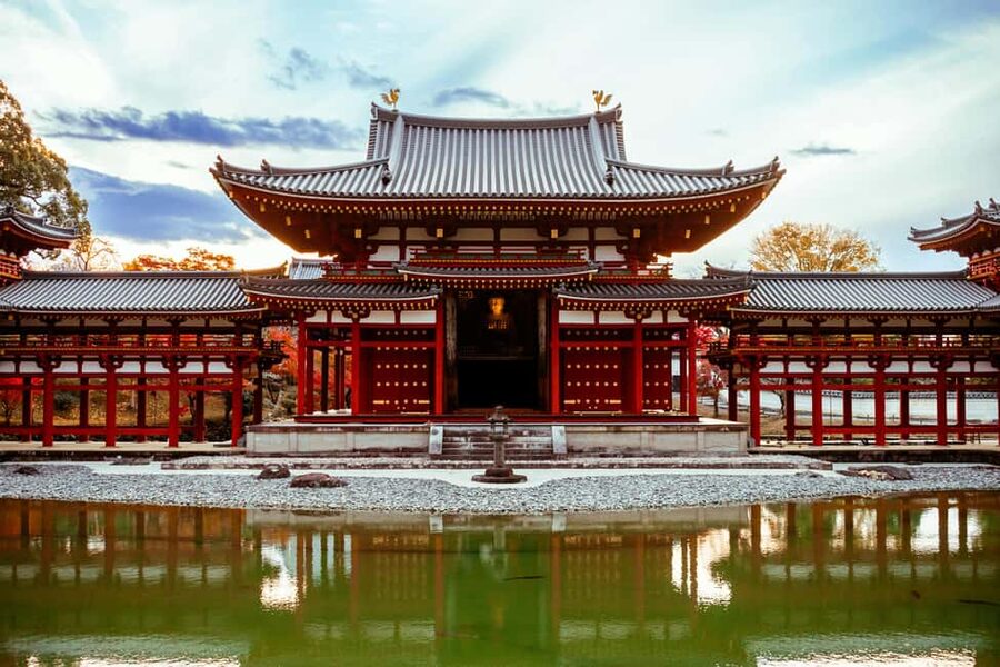 Kyoto Private Highlights Tour from Kyoto&Osaka—English guide - Sanjusangendo: 1,001 Golden Guanyin in a Long Wooden Room