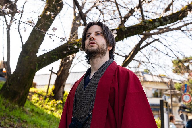 Kyoto Private Kimono Photoshoot for Couple and Solo - Kimono Fitting and Color Choosing, Where Time Can Expand