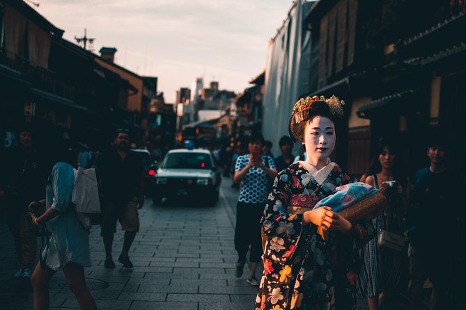 Kyoto Private Night Tour with a Local – Bars, Bites & Culture - Kyoto after dark is a different city, and that’s the whole point