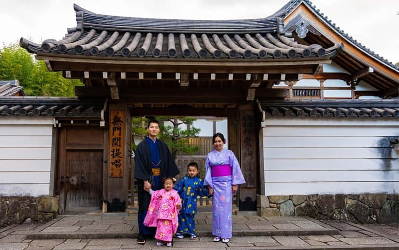 Kyoto: Private Photoshoot Experience in Arashiyama Bamboo - How you get good photos even if you hate posing