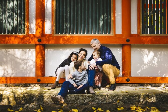 Kyoto Private Photoshoot Experience with a Professional Photographer - Why a private photo shoot makes Kyoto easier