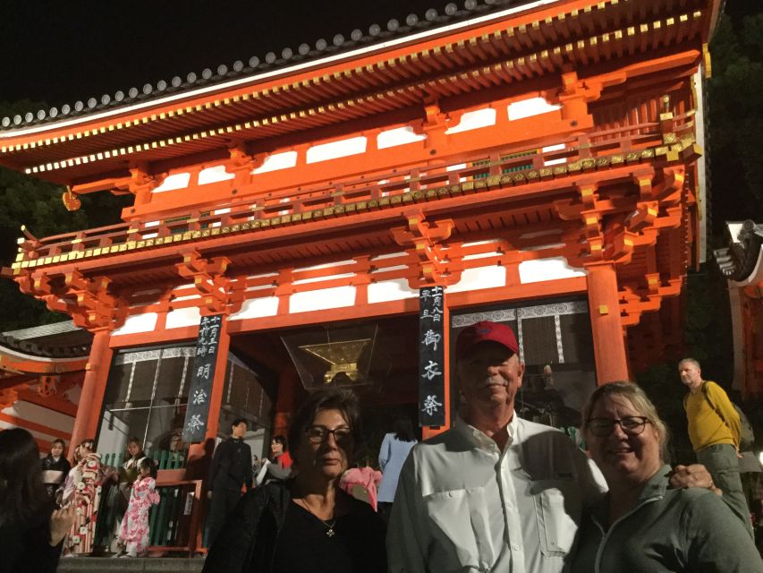 Kyoto: Private Tour with Local Licensed Guide - Gion Stroll Plus Dining Picks: Shopping With a Local Eye