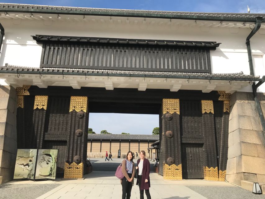 Kyoto: Private Walking Tour with Kiyomizu Temple & Gion - Yasaka Shrine and the right way to pray at a shrine