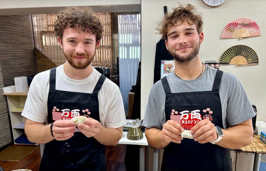 Kyoto: Ramen, Gyoza, and Onigiri Cooking Class - Who this class suits best in Kyoto