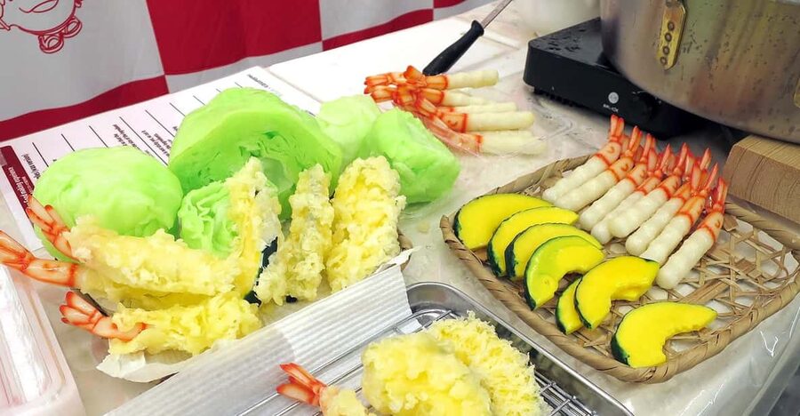 Kyoto: Replica food making experience - Your hands-on build: shrimp and pumpkin tempura with melted wax
