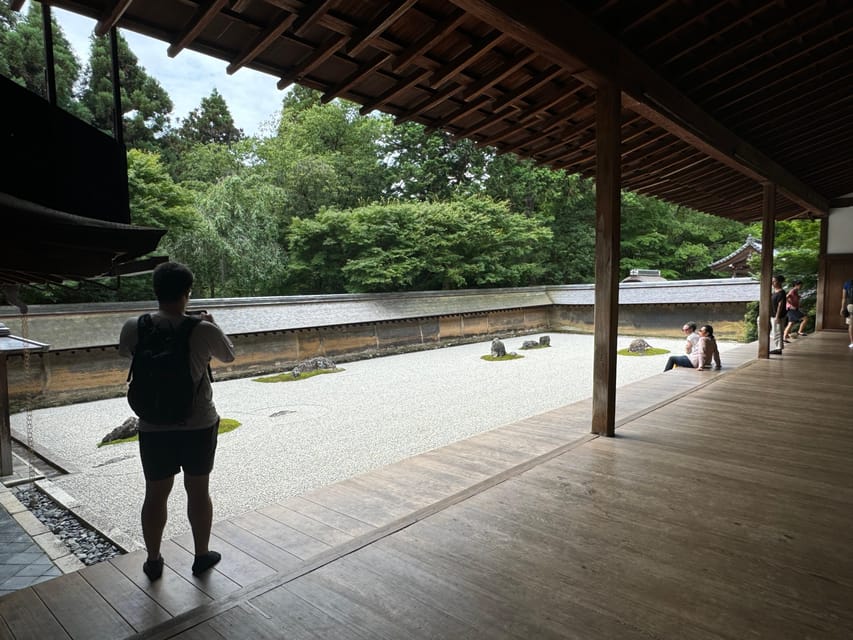 Kyoto: Ryōan-ji, Greatest Zen Garden Guided Tour in 90 Min. - The main loop: 1 hour of guided sightseeing and photo stops