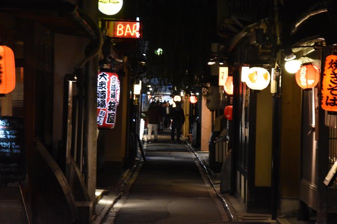 Kyoto’s Exclusive Private Gourmet Night with Local - Moving through Pontocho at night for that Kyoto atmosphere