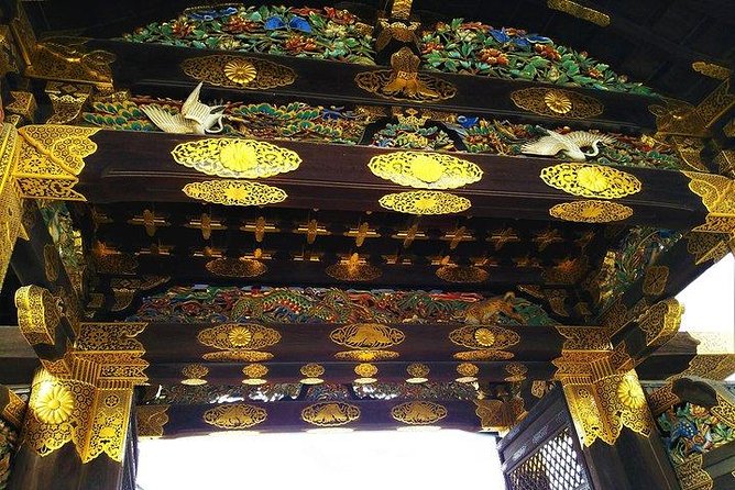Kyoto Samurai and Geisha Town Private Walking Tour - Gion at a Human Pace: Geisha District Walking Without the Tickets