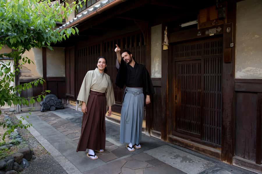 Kyoto: Samurai Kimono Rental for 1 day to stroll around - Getting dressed: the one-hour timeline that controls your whole day