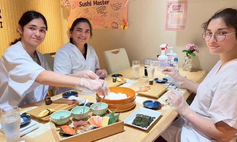 Kyoto: Sushi Making Experience in Kawaramachi - Key things that make this class worth your time