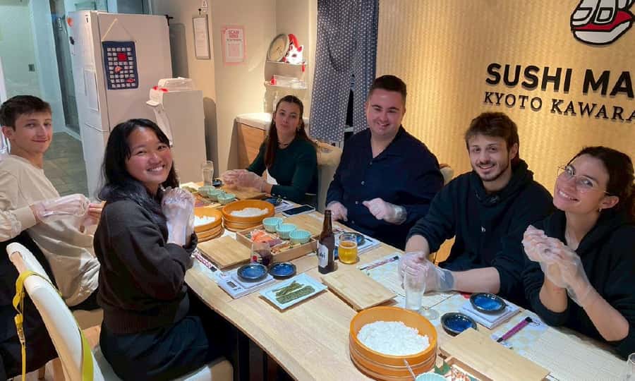 Kyoto: Sushi Making Experience in Kawaramachi - Should you book this sushi class in Kawaramachi?