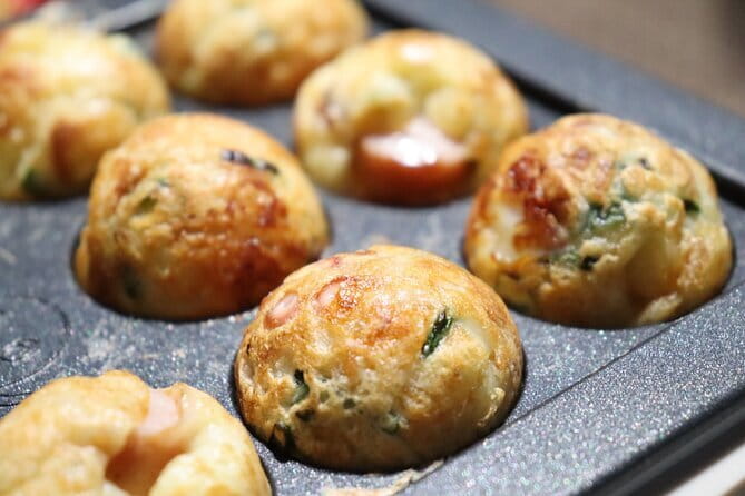 Kyoto Sushi & Takoyaki Cooking Class near Gion and Kiyomizu-dera! - Meeting at Hanakiya Inn, then straight into cooking