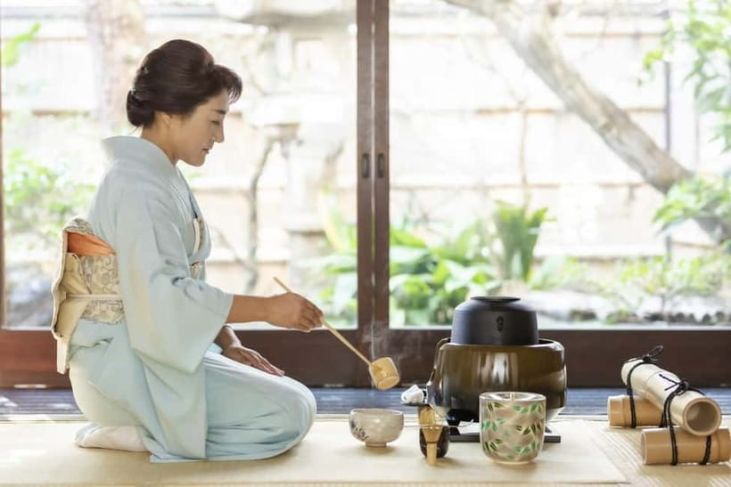 Kyoto: Tea Ceremony in 100-year-old Kyo-Machiya Townhouse - The two-hour wait between dressing and tea: use it, don’t waste it