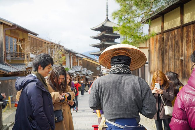 Kyoto Tea Ceremony & Kiyomizu-dera Temple Walking Tour - Sannenzaka and Ninenzaka: legend that makes you watch your step