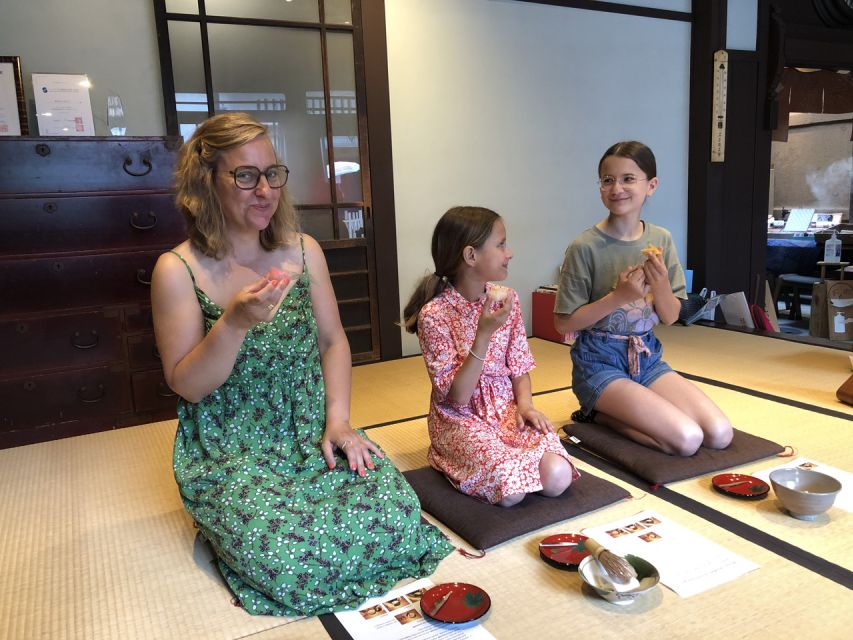 Kyoto: Tea Ceremony Meditation - Make Matcha with Tea Master - What Happens During the 45 Minutes (Shoes, Tools, Whisking, Tasting)