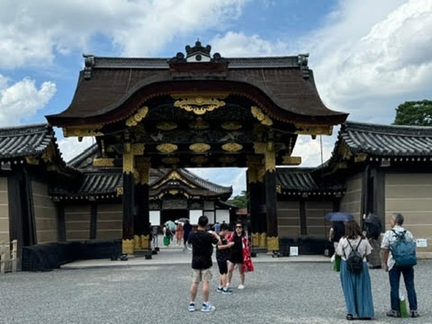 Kyoto: Top Sights Guided Tour - Gion, Kinkaku, Fushimi, Nijo - The train reset: useful time instead of dead time