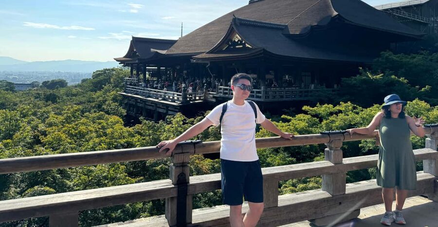 Kyoto: Top Sights Guided Tour - Gion, Kinkaku, Fushimi, Nijo - Meeting at 稲荷駅, then going where the day takes you