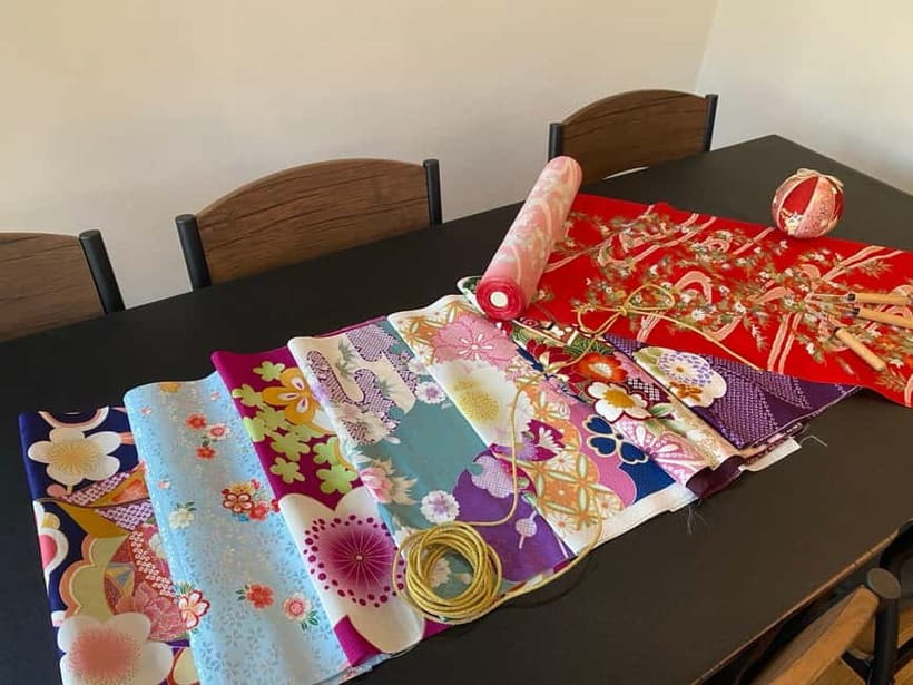 Kyoto: Traditional Kimono Fabric Handicrafts Workshop - Choosing Your Kimono Fabric: The Part You Will Remember