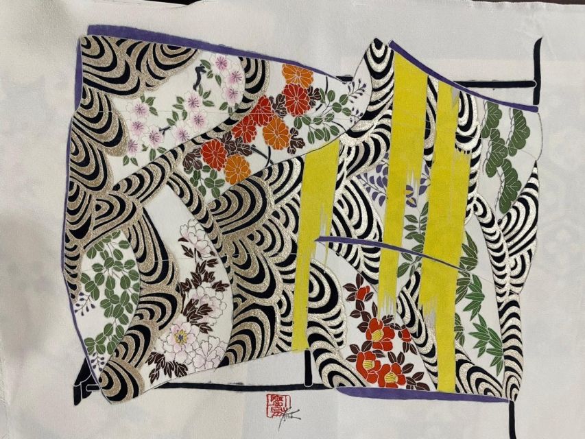 Kyoto: Traditional Yuzen Dyeing Experience - Inside the studio: the pace, the tools, and the calm